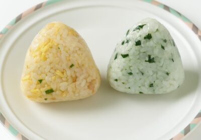 おにぎり（各１００円）